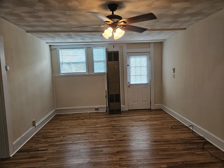 Living Room Looking back at front door.