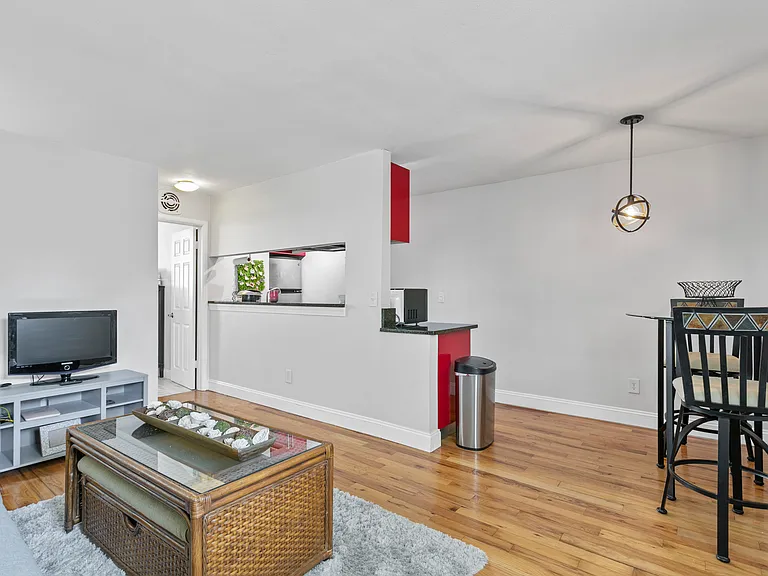 1301 S Howard Ave #A8 — Photo 6