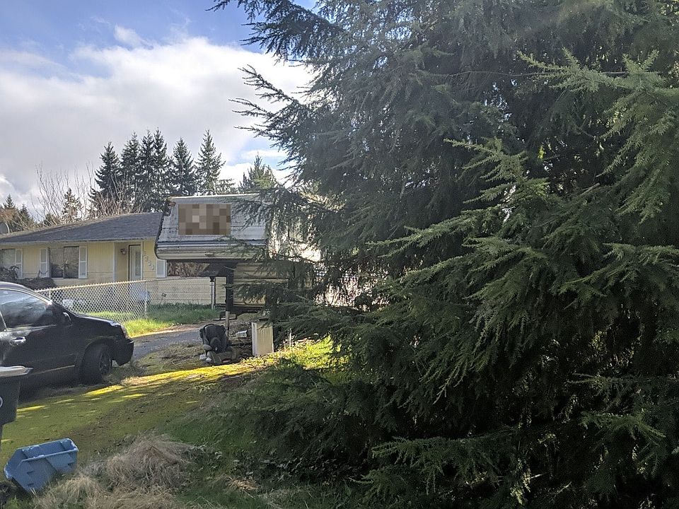 2nd image of 8239 Daycrest Dr SE