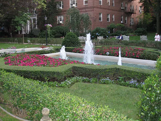 Sold by Lovett Realty, Inc. | media 27