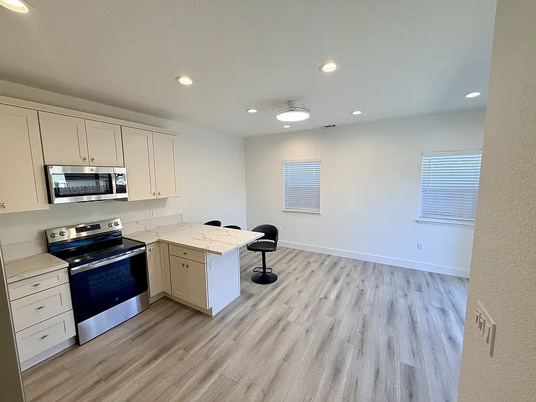 6018 Denver Dr — Photo 8