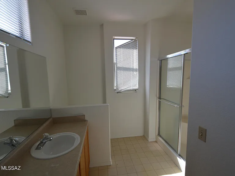 5341 E Timrod St — Photo 10