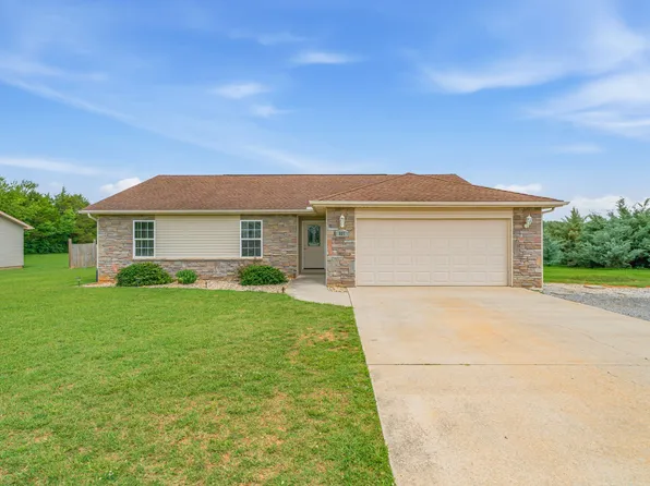 927 Mossy Grove Ln, Maryville, TN 37801