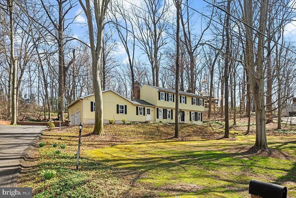 11 Yorkridge Trl photo 1