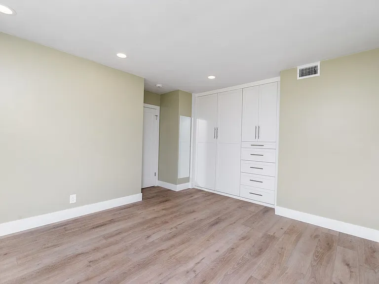 1609 Anita Ln — Photo 21