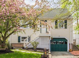 35 Rosemont Ave, Waltham, MA 02451
