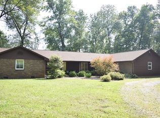 8143 E County Road 700 N, Hope, IN 47246