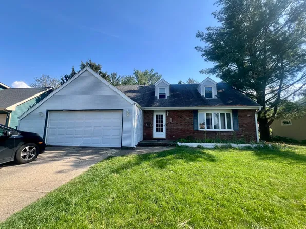 1601 Harrington Dr, Champaign, IL 61821