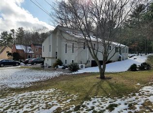 3 Birchwood Ln, Coventry, RI 02816