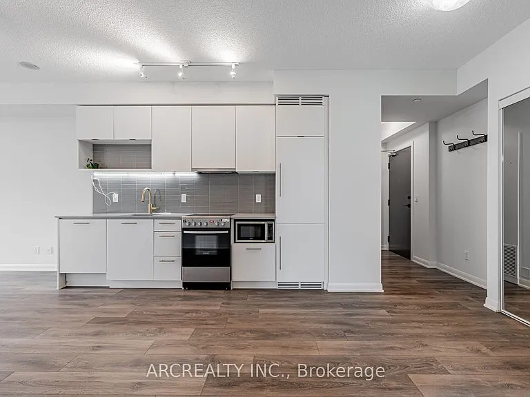 435 Richmond St W #404 — Photo 4
