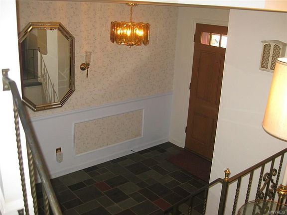 2nd image of 163 Old Farm Cir