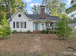 7015 Tuckaseegee Rd, Charlotte, NC 28214