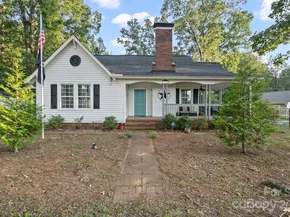 7015 Tuckaseegee Rd, Charlotte, NC 28214