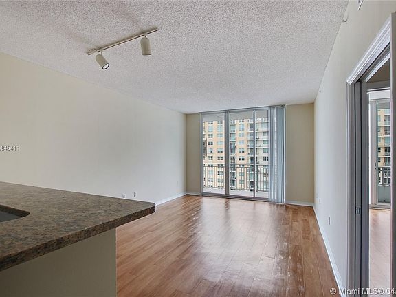3rd image of 1115 Brickell Bay Dr #3105