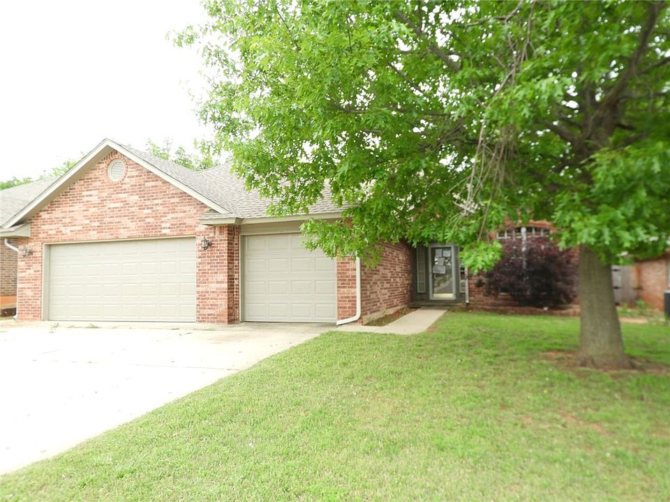 2108 NE 4th St, Moore, OK 73160 Zillow