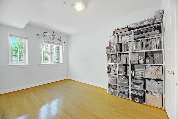 Sold by Ilite Realty Inc | media 2