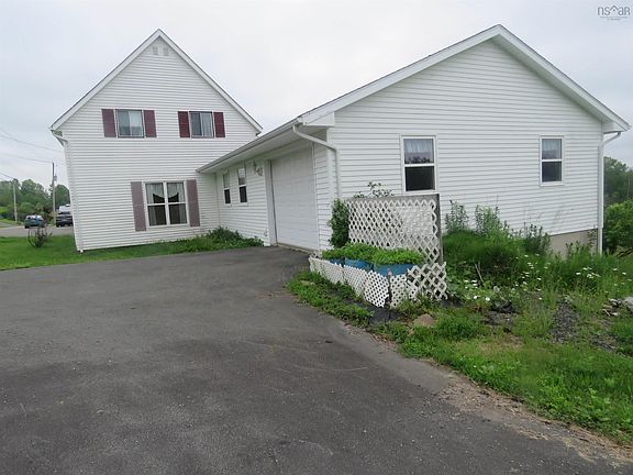 3rd image of 2274 S Main St