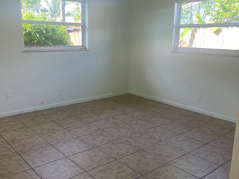 3525 Harlowe Ave — Photo 13
