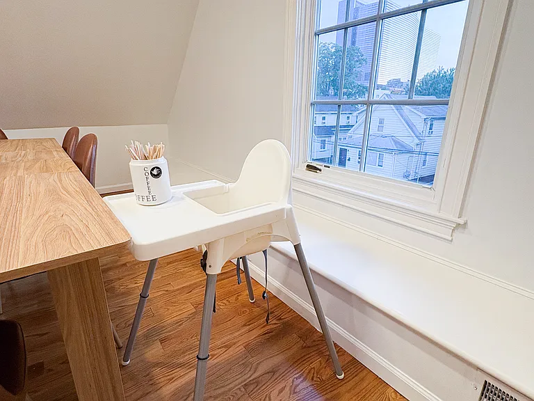 87 Stephen St #1C — Photo 93