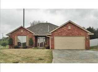 2505 Bradford Ct, Shawnee, OK 74804