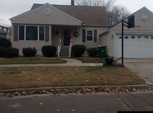 619 4th Ave SW, Wells, MN 56097