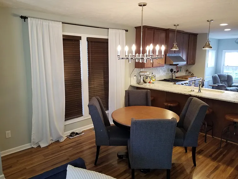 923 Blodgett St SE — Photo 11