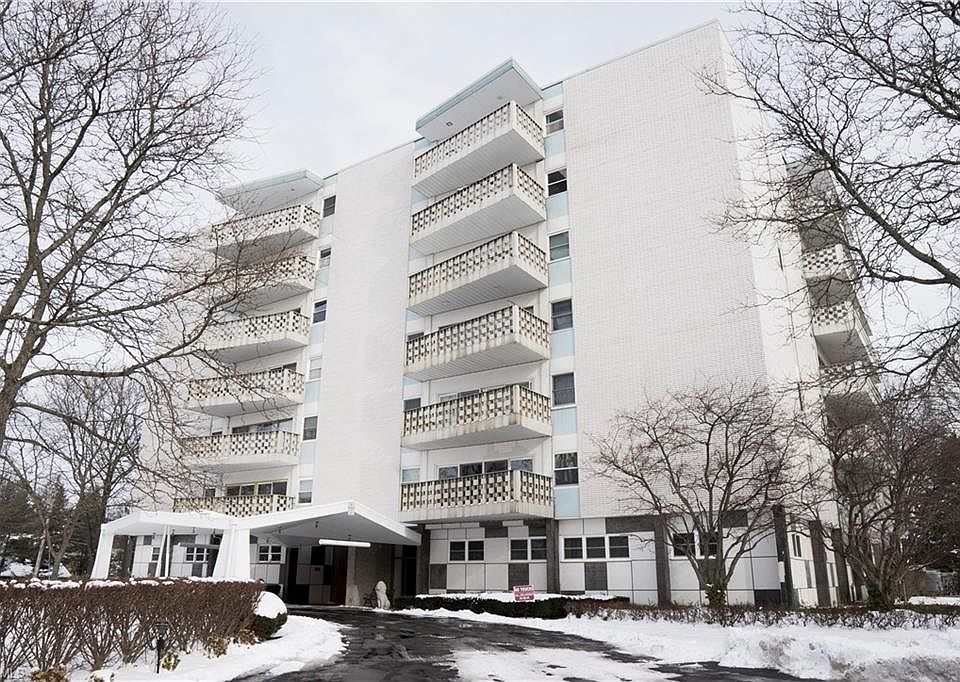 1st image of 275 N Portage Path APT 1D