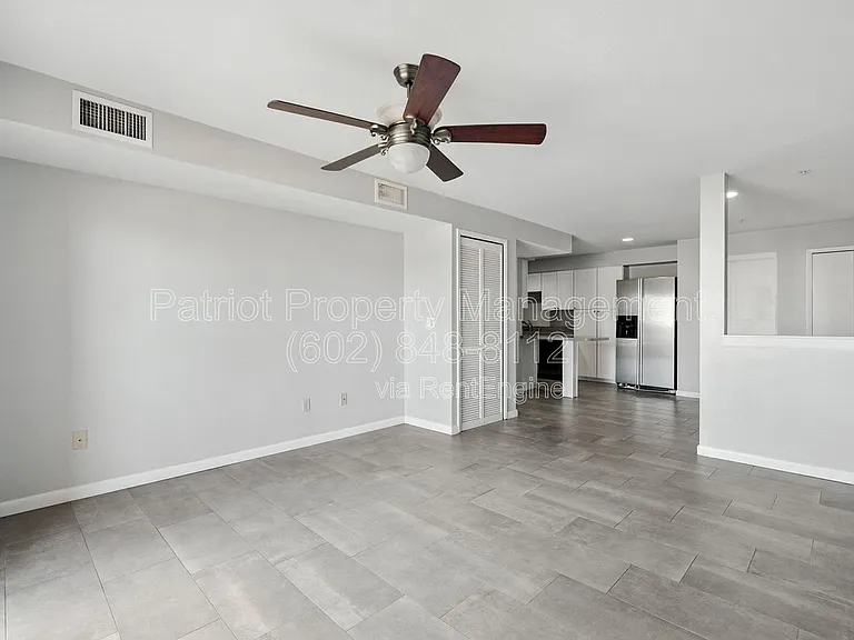 1005 E 8th St #2007 — Photo 8