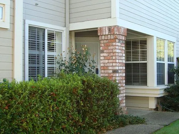 109 River Chase Cir, Sacramento, CA 95864