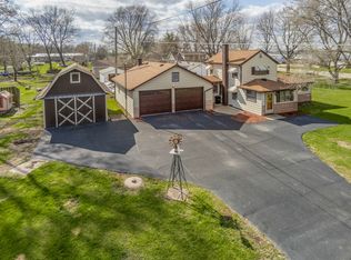 2802 W Rock Falls Rd, Rock Falls, IL 61071