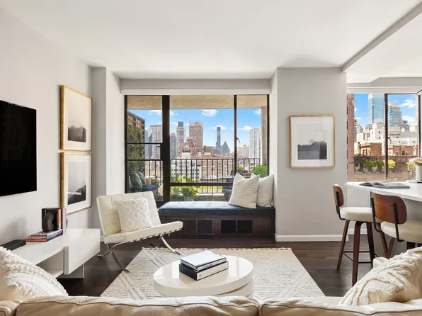 333 East 69th Street image 1 of 14