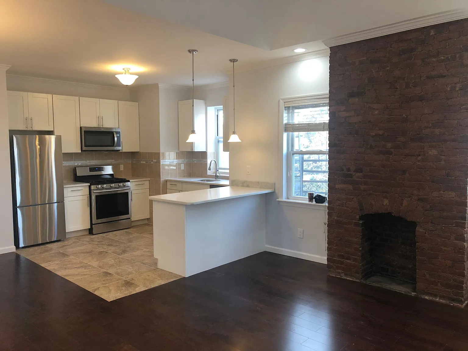2 bed, 825 sqft, $2,875 — Photo 2