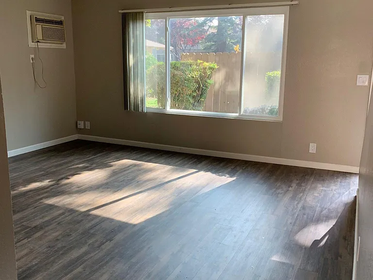 1709 Stokes St #2 — Photo 9
