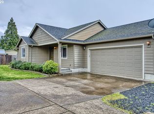 468 N Moss St, Lowell, OR 97452