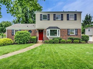 1821 President Dr, Glenshaw, PA 15116