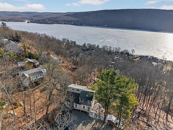 2nd image of 173 Brook Trail