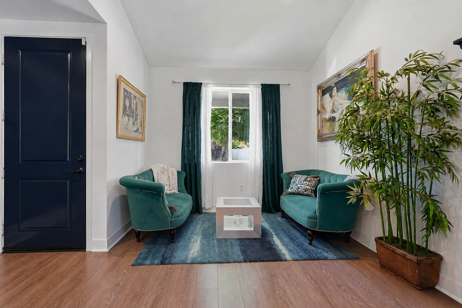 4 bed, 2211 sqft, $6,750 — Photo 3