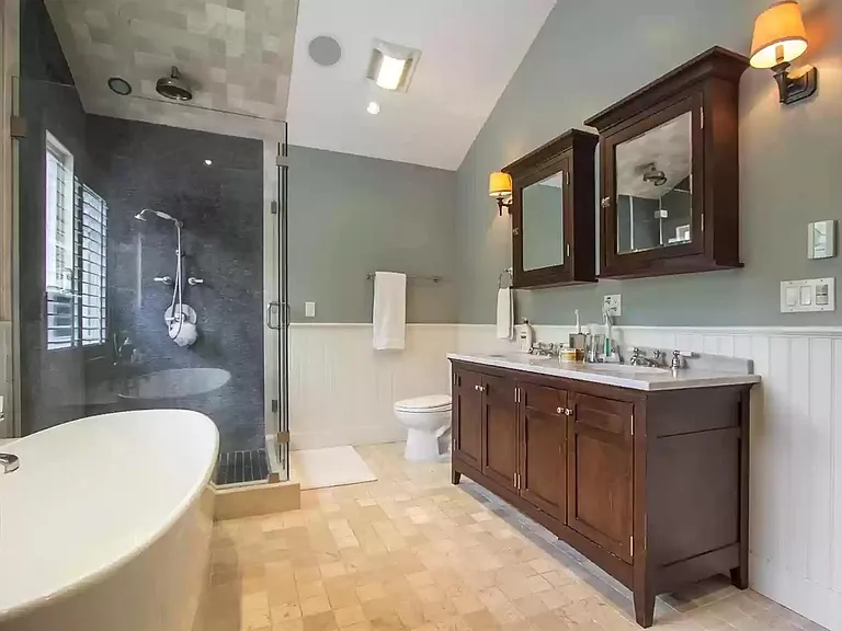 544 Silverado Dr — Photo 9
