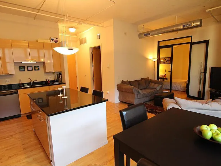 290 Market St #412 — Photo 3