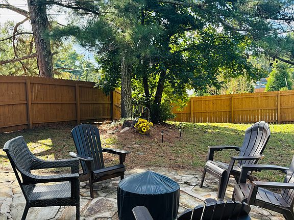 Enjoy the private backyard