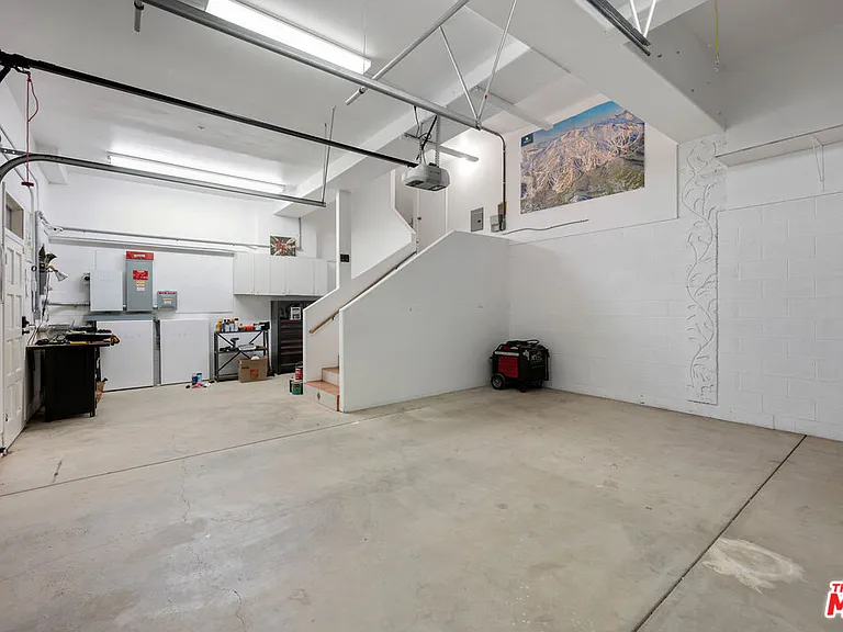 34136 Mulholland Hwy — Photo 52