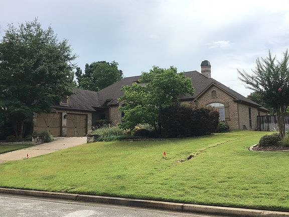 2nd image of 1025 Riverwood Dr
