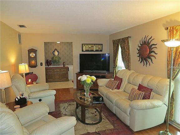 2nd image of 205 Lake Ring Dr