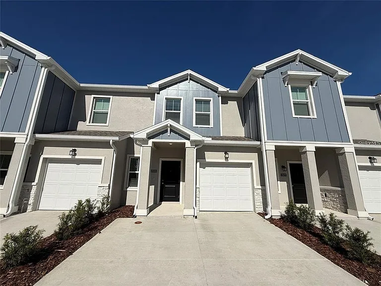 2533 Skyline Loop — Photo 1