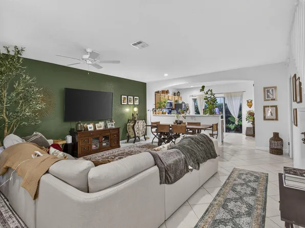 13433 Georgian Court, Wellington, FL 33414