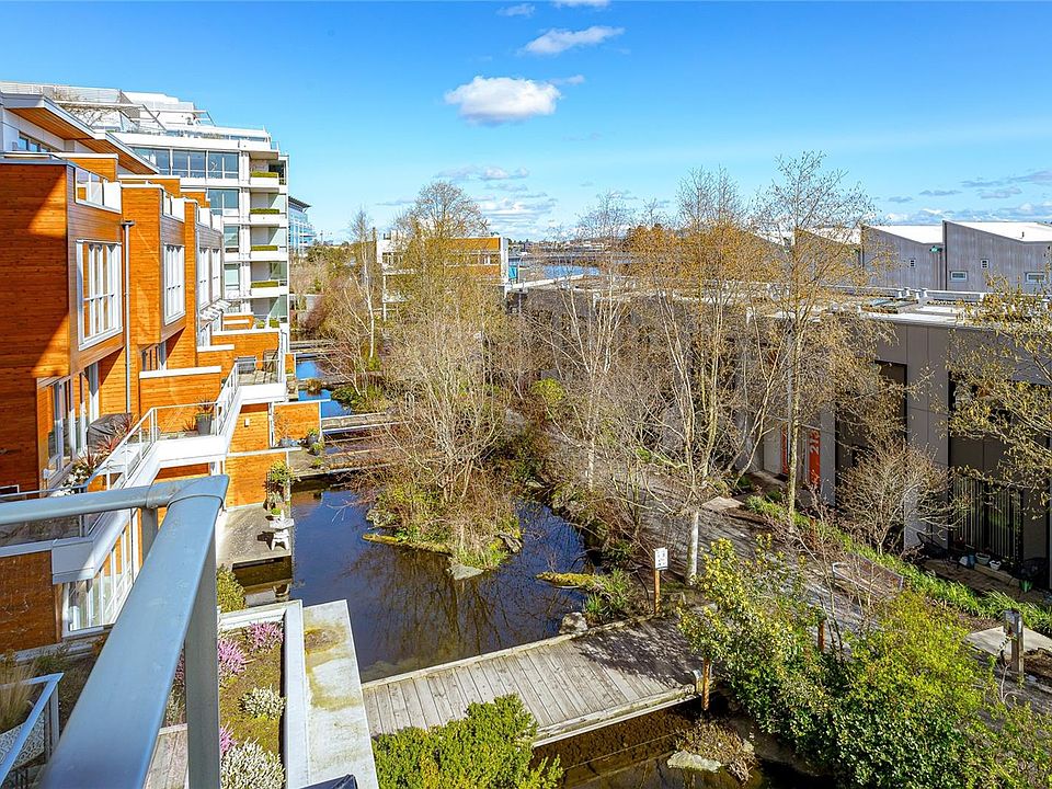 1st image of 379 Tyee Rd #203