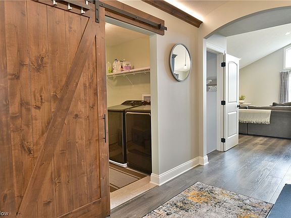 5th image of 15141 Woodsong Dr