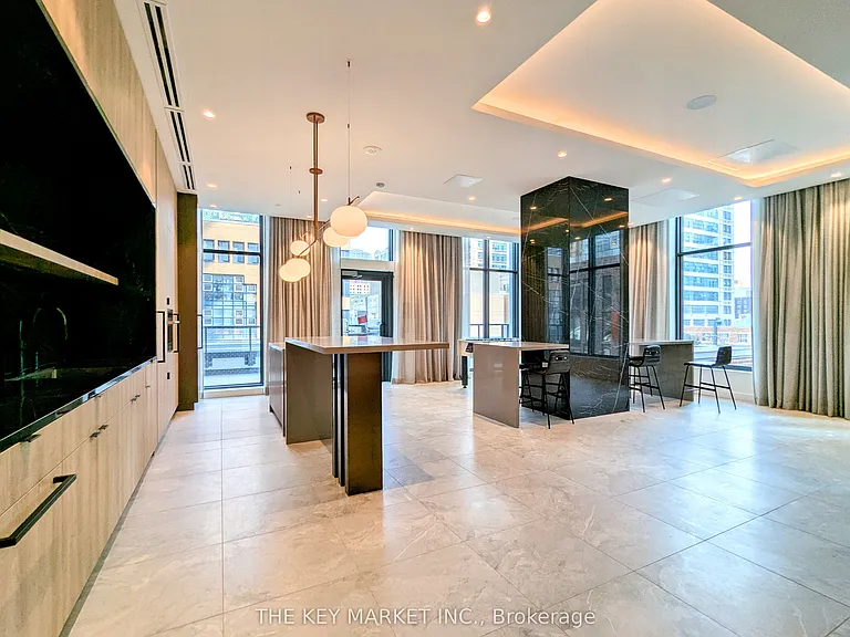 252 Church St #5110 — Photo 29