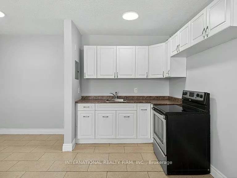 295 Melvin Ave #303 — Photo 12