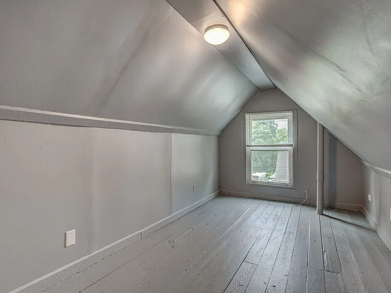 3643 W 8th St #2 — Photo 12